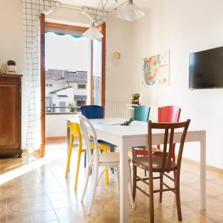 The Happy Apple Tree Fucecchio