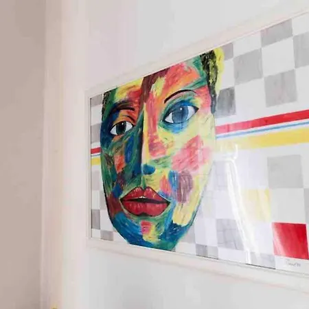 The Happy Apple Tree * Fucecchio